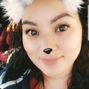 Meet your Posher, Enriqueta